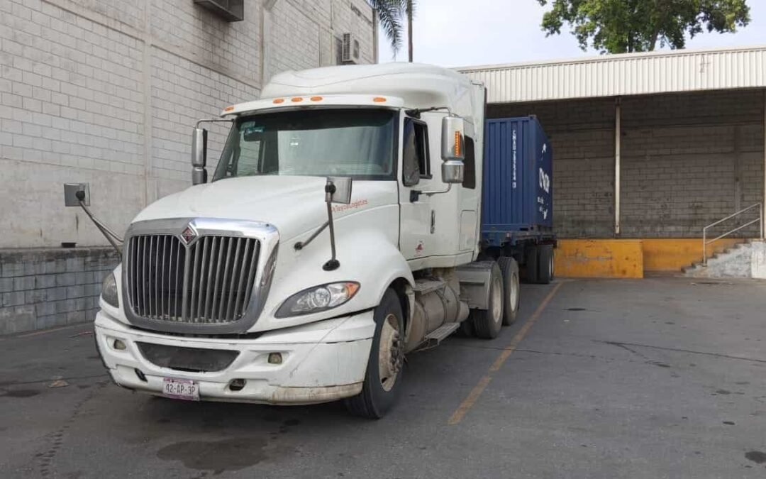 TRASLADO DE CONTENEDOR EN CAMION PLATAFORMA 12-08-24